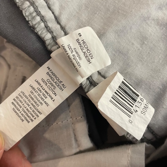 Two Men's Camoflauge Cargo Shorts 🤍 - Picture 5 of 5